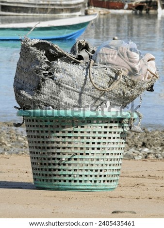 It's a basket which in sailor put their fish inside and carry it to market.