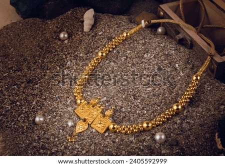 Creative Gold Necklace Chain Jewellery  Photoshoot with Creative Background and Single Flash Photography