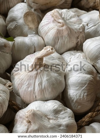 closeup photo of garlic fruits in a basket