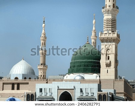 this is the picture of the holy moque in Madinah Named Masjid Nabwi.where the grave of prophet Muhammad (SAW)
