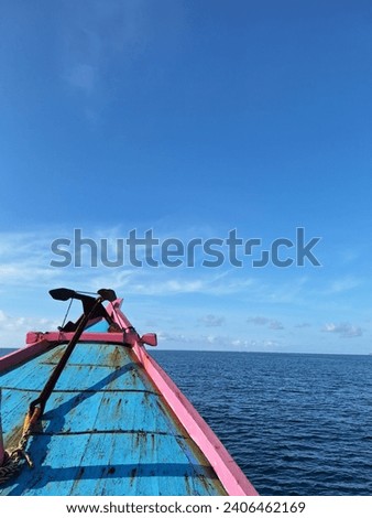 a picture of a boat anchor while sailing at the sea
