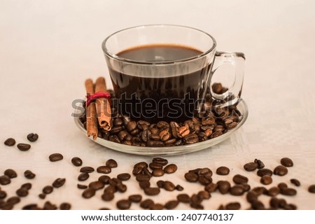 Speresso with coffe seeds leads to this beautiful picture