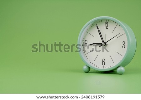 Time stands still Time and work concept Punctuality and appointments