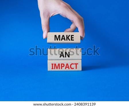 Make a plan symbol. Concept word Make a plan on wooden blocks. Businessman hand. Beautiful blue background. Business and Make a plan concept. Copy space