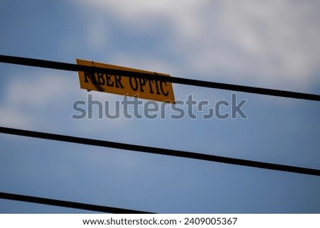 Fiber optic cable warning sign