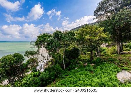 high angle nature background On the mountain overlooking the surrounding natural scenery, overlooking the sea, trees, rocks, trees, adventure tourism.