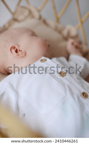 photo of a newborn girl