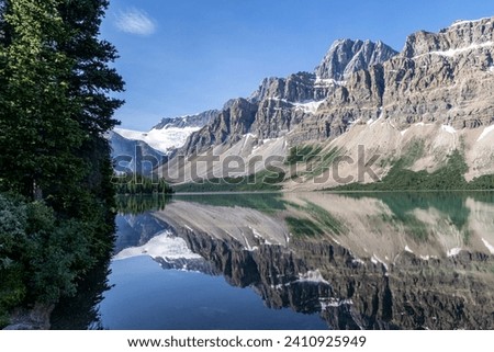 lake in jasper national park Royalty-Free Stock Photo #2410925949