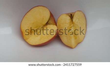 this is o picture of an apple