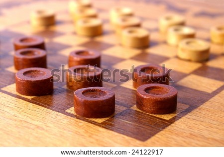 Game checkers from tree. Angular foreshortening