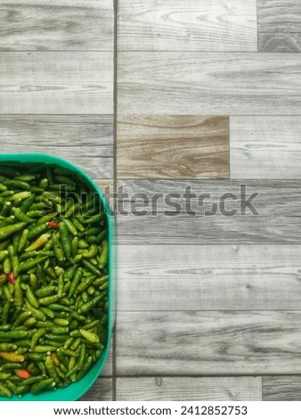 pictures of cucumber and lettuce, fresh vegetables