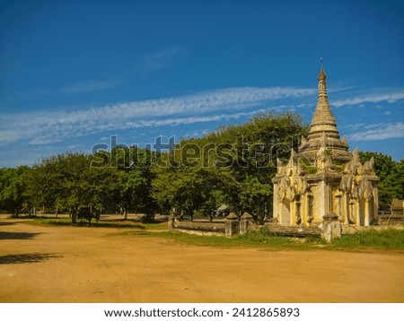 photo of palace and pagodas in bagan myanmar ruins