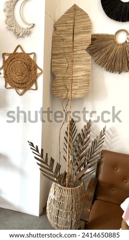 decoration for the living room that is very attractive and amazes the guests who will come.
