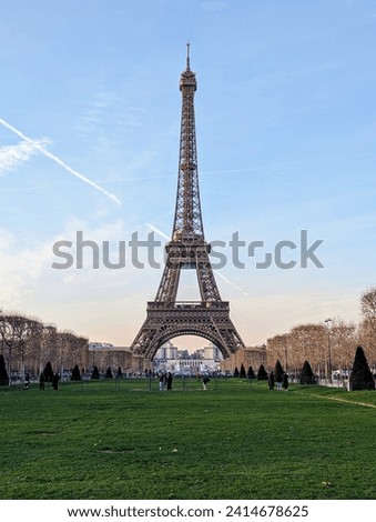 Tour Eiffel. Romantic afternoon promenade in Paris, France.