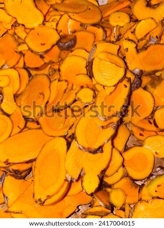 This is Picture Of Sliced turmeric
