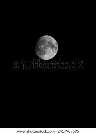 graciously captured picture of the moon at midnight 
