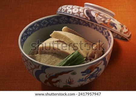 Simmered dishes of frozen and dried tofu