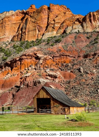 Capitol Reef National Park with Barn in Utah - 4K Ultra HD Image of Scenic Landscape