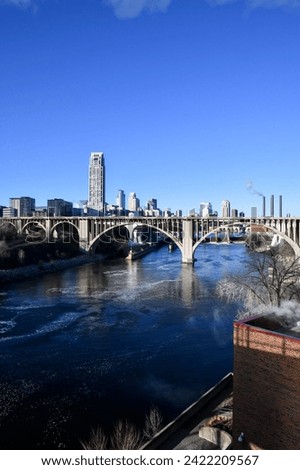 Minneapolis bridge across the river