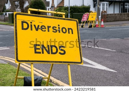 Diversion ends road sign due to road works