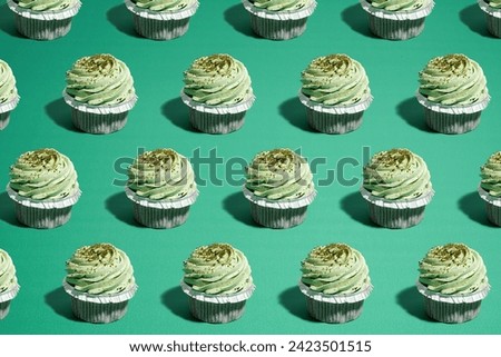 Cupcake on green background, Birthday cupcake