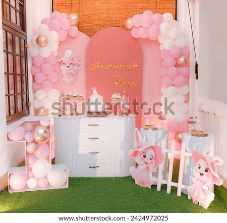 Firsth birthday decorations idea for a baby girl
