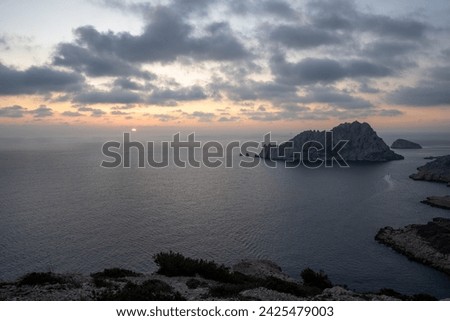 Panorama of the Ile Maïre, English : Maire Island in Marseille, France, by sunset. Picture taken from the Callelongue Calanque. 