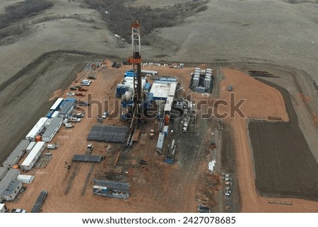 Oil Rig Drilling in North Dakota Royalty-Free Stock Photo #2427078685