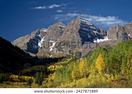 Maroon bells with fall color, white river national forest, colorado, united states of america, north america