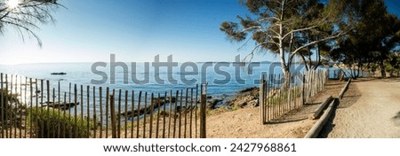 Panoramic photo of Gireliers beach in Roquebrune-sur-Argens. 