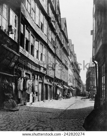 The east side of Judengasse, close to the home of banking family founder Meyer Amschel Rothschild (1744-1812). Photo ca. 1865.