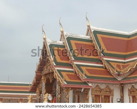 Pictures of beautiful temples in Thailand.