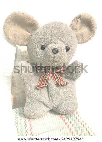 A picture of a toy teddy bear