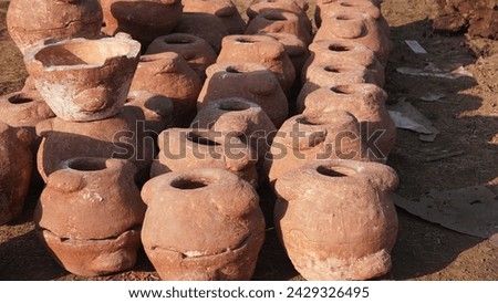 In many places in Asia, pottery is still made in the old way, which has this structure. This picture is of Palghar, Maharashtra in India, which has been clicked on 23.02.2024.