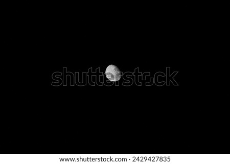 Capture Picture of Moon with Camera 