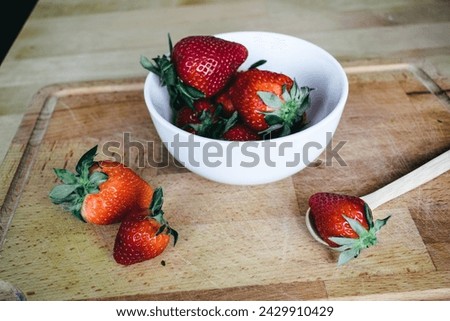Delicious strawberry fruit HD pics