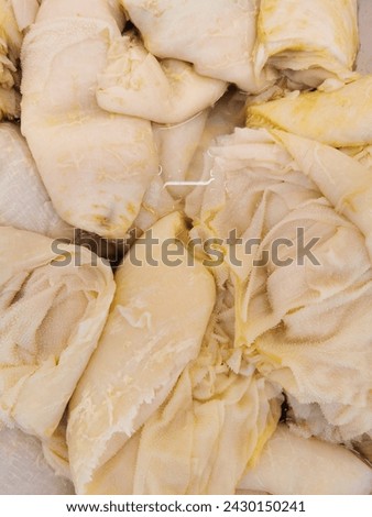 Pictures of food such as fresh meat, fresh pork, fresh chicken in wholesale stores and large stores, fresh, clean, various parts of meat used for daily consumption.