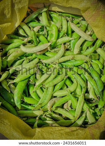 very good vegetable is a peas beautiful nice piece this is very healthy vegetable this picture is very Attractive