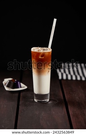 Menü photo shoot ice latte glass bottle