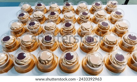 Cupcake packaging, delivery box, selective focus, close up