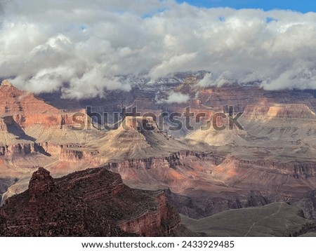 panoramic photography of the Grand Canyon in Arizona where you can see the immensity of its color and its large rock walls