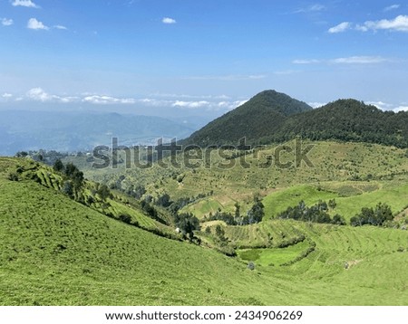 Hiking in Rwanda, African Switzerland