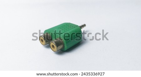 Rear view of 3.5mm Male to 2 Female RCA Stereo Converter Jack