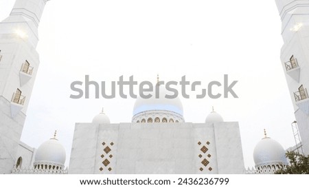 The stunning architecture of Syech Zayed Mosque, representing an iconic example of Islamic architectural excellence Royalty-Free Stock Photo #2436236799