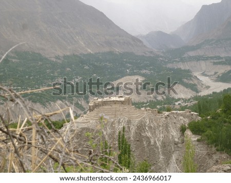 The beautiful Hunza Valley - A travel destination
