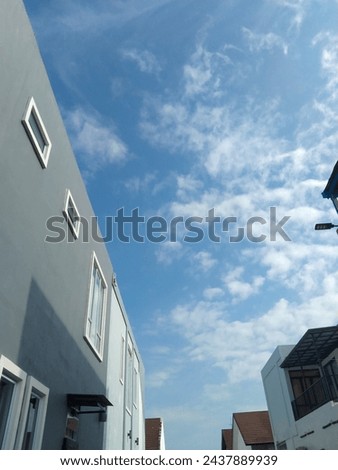 photo of the sky in housing