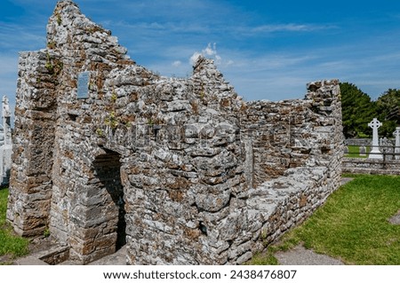 Clonmacnoise was founded in 545 by St Ciarán where the main east-west roads of the time met, across the moors of central Ireland to Eiscir Riada.