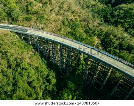Pho Khun Pha Mueang Bridge or Huai Tong Bridge It is a natural view point. 
From Lom Sak District up to Nam Nao District, 
Phetchabun Province It holds the bridge with the highest pier in the country
