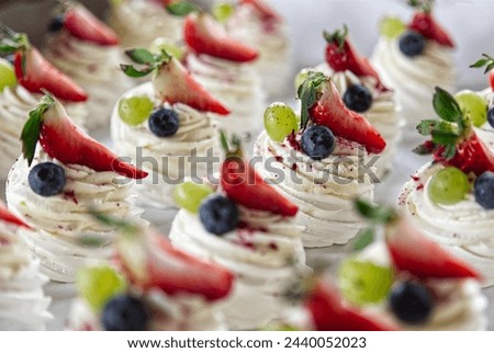 Pavlovs Tart, cake, picture with shalow depth of field