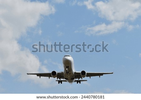  Pictures of airplanes in flight